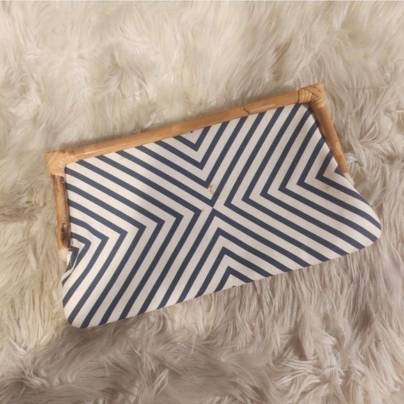 Donna Dixon | Canvas Geometrical Striped Bamboo Clutch - Picture 2 of 4